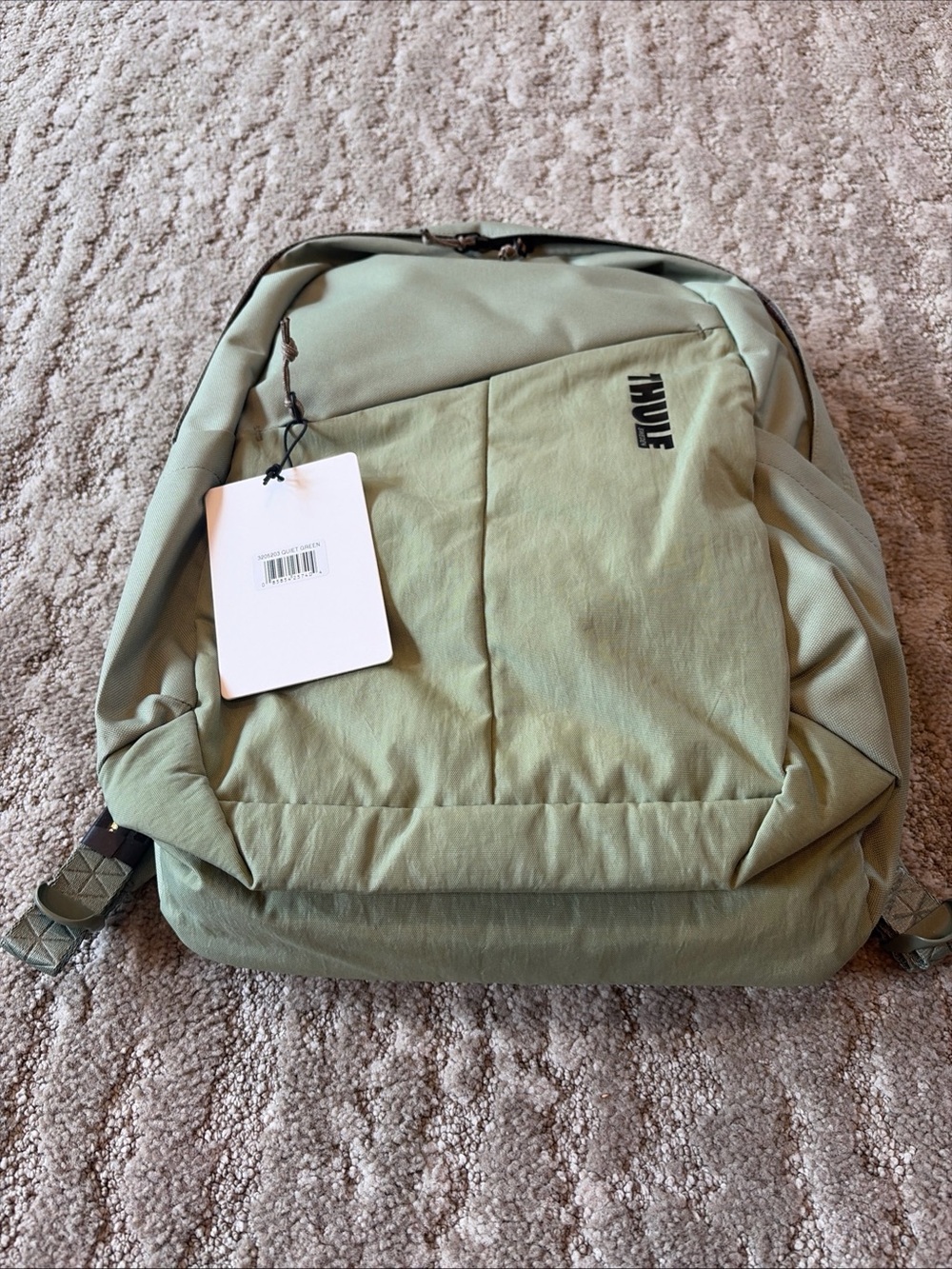 Thule Notus Backpack 20L Quiet Green 3205203 Brand New w Tag